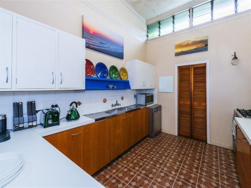 43 Raby Road, Coorparoo QLD 4151