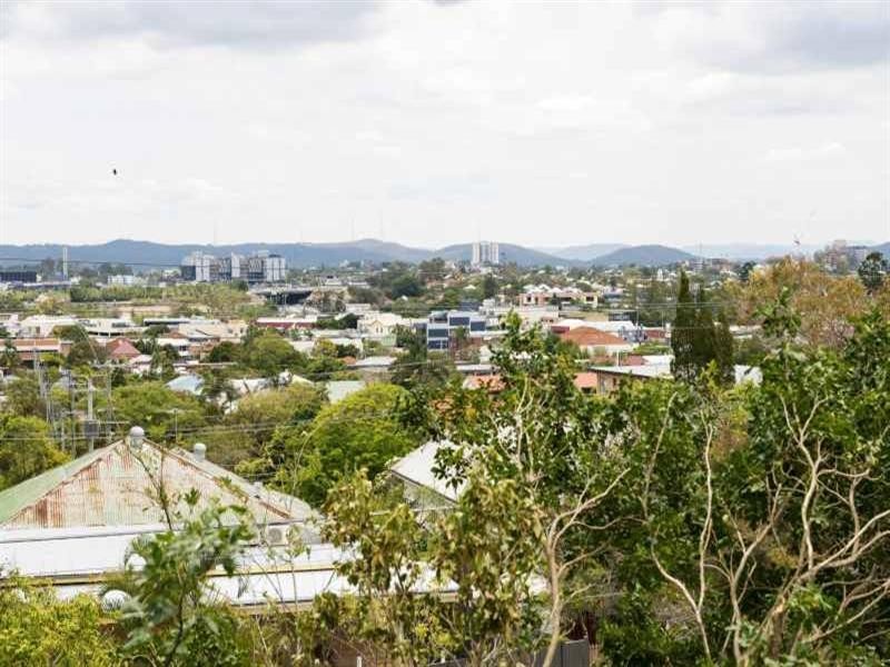 43 Raby Road, Coorparoo QLD 4151