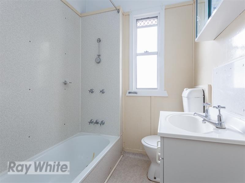 80 Mar Street, Holland Park QLD 4121