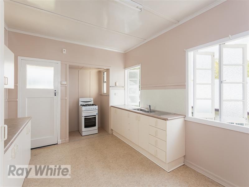 80 Mar Street, Holland Park QLD 4121