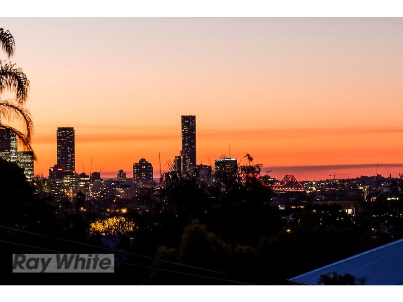 65 Henzell Terrace, Greenslopes QLD 4120