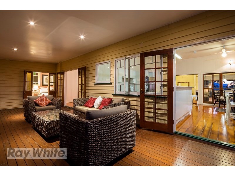 65 Henzell Terrace, Greenslopes QLD 4120