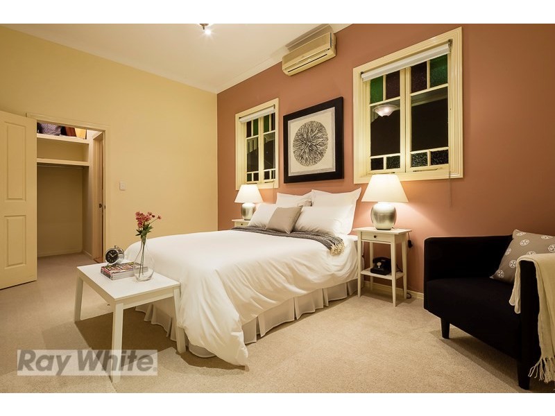 65 Henzell Terrace, Greenslopes QLD 4120