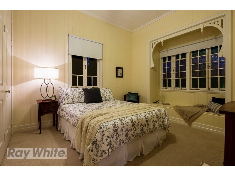 65 Henzell Terrace, Greenslopes QLD 4120