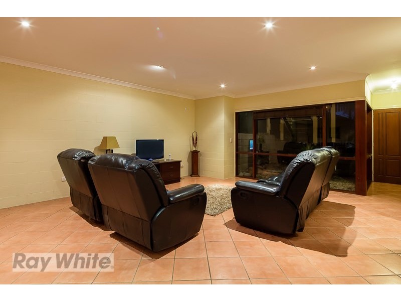 65 Henzell Terrace, Greenslopes QLD 4120