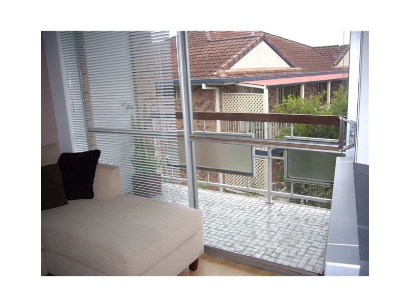 76 Kitchener, Coorparoo QLD 4151