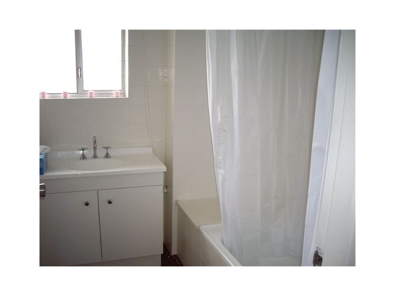 76 Kitchener, Coorparoo QLD 4151