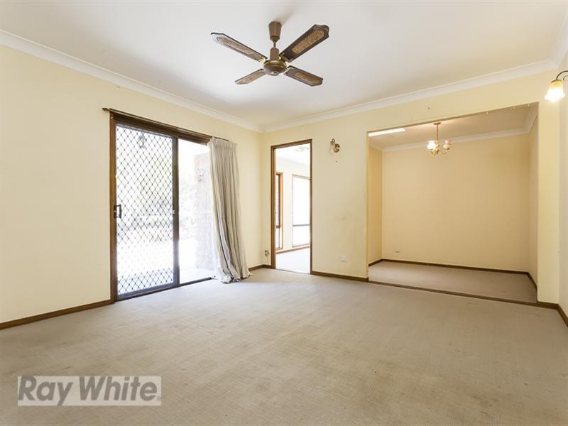 125 Scrub Road, Carindale QLD 4152