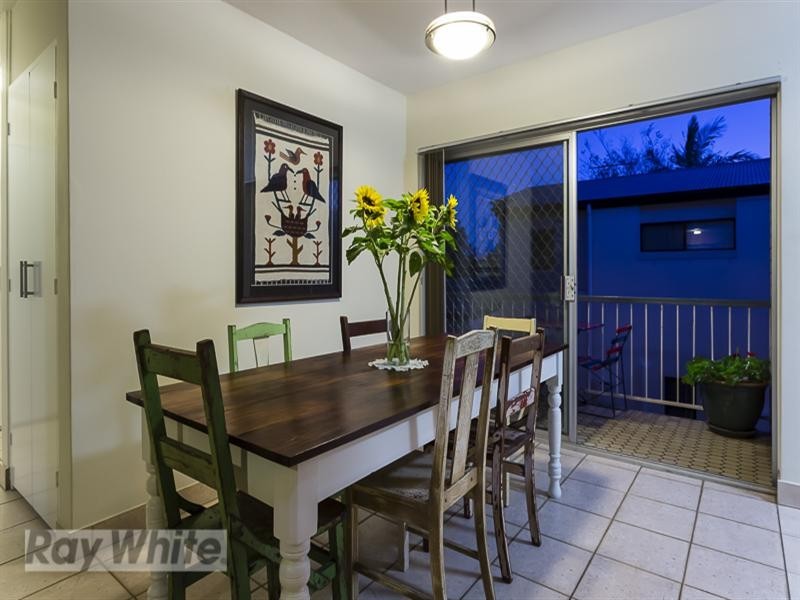 2/40 Birdwood Road, Holland Park West QLD 4121