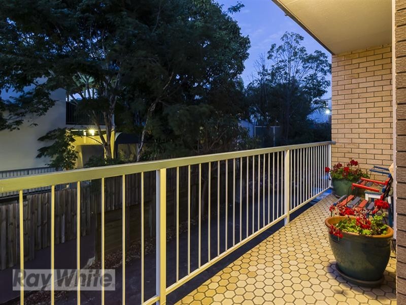 2/40 Birdwood Road, Holland Park West QLD 4121
