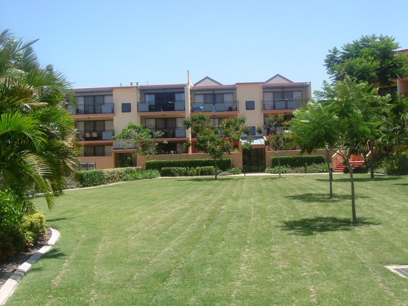 69/55 Harries Road, Coorparoo QLD 4151