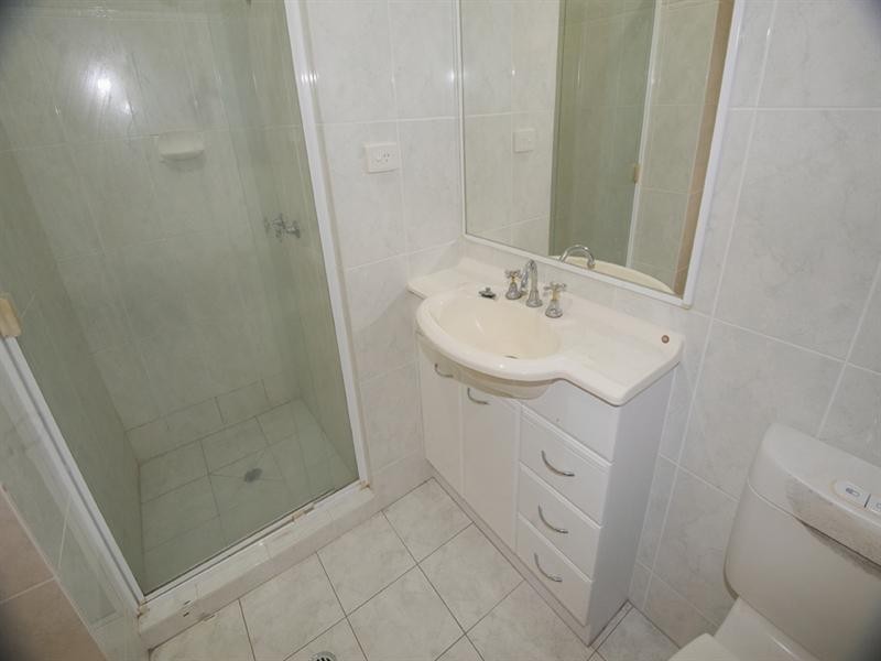 38 Lancaster Street, Coorparoo QLD 4151