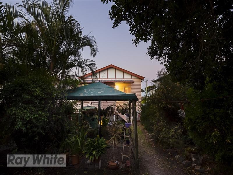 5 Ripon Street, Coorparoo QLD 4151