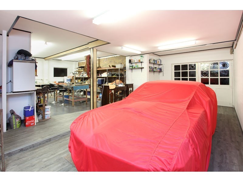 31 Leigh Street, Coorparoo QLD 4151