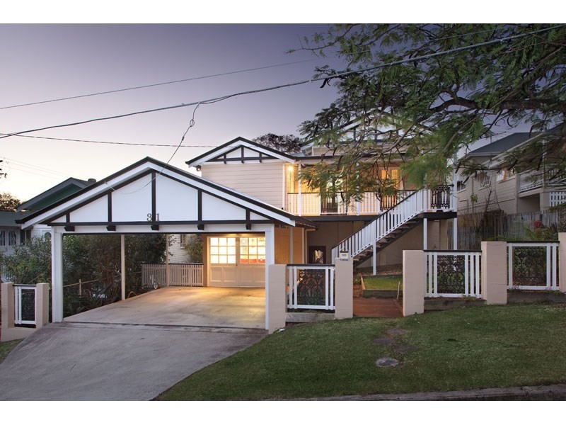 31 Leigh Street, Coorparoo QLD 4151