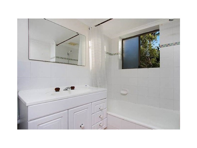 4/29 Derby Street, Coorparoo QLD 4151