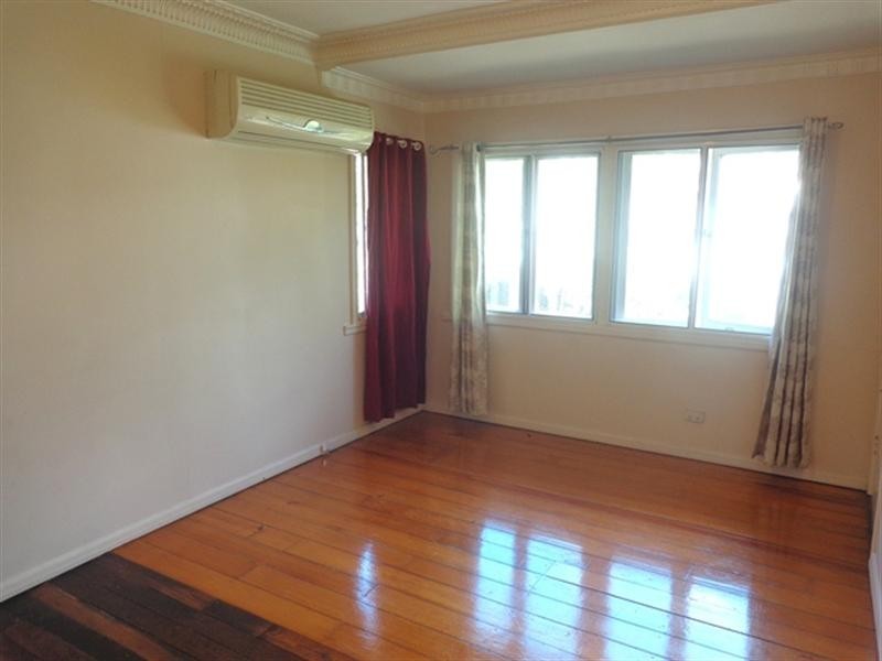 2/58 Lincoln Street, Greenslopes QLD 4120