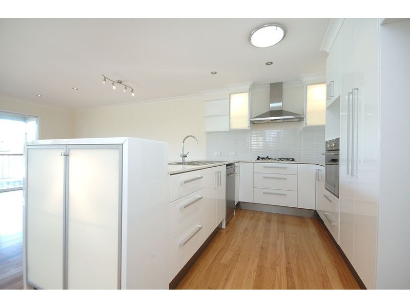 64 Baron Street, Greenslopes QLD 4120