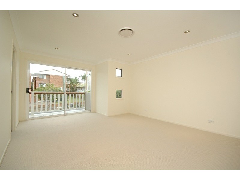 64 Baron Street, Greenslopes QLD 4120