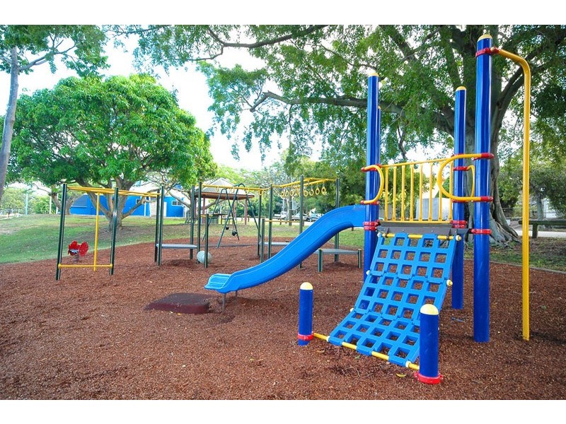 64 Baron Street, Greenslopes QLD 4120