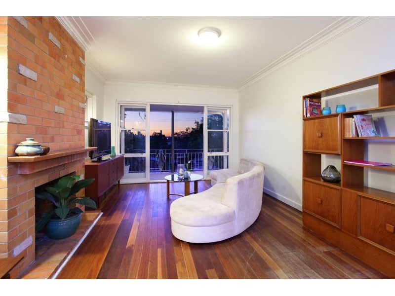 379 Chatsworth Road, Coorparoo QLD 4151