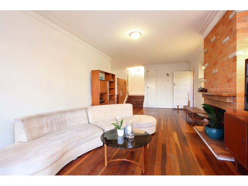 379 Chatsworth Road, Coorparoo QLD 4151