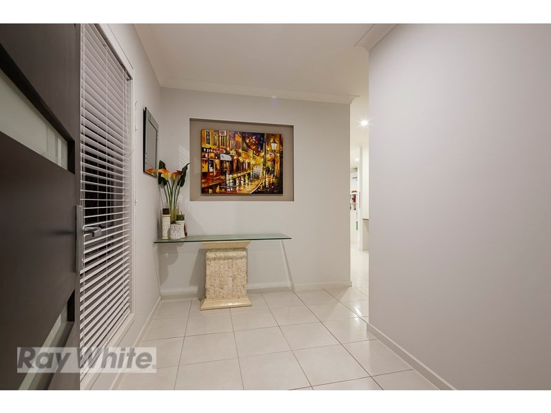 17 Mountain Street, Mount Gravatt QLD 4122