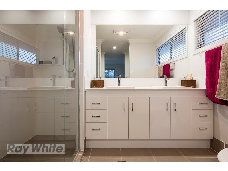 17 Mountain Street, Mount Gravatt QLD 4122