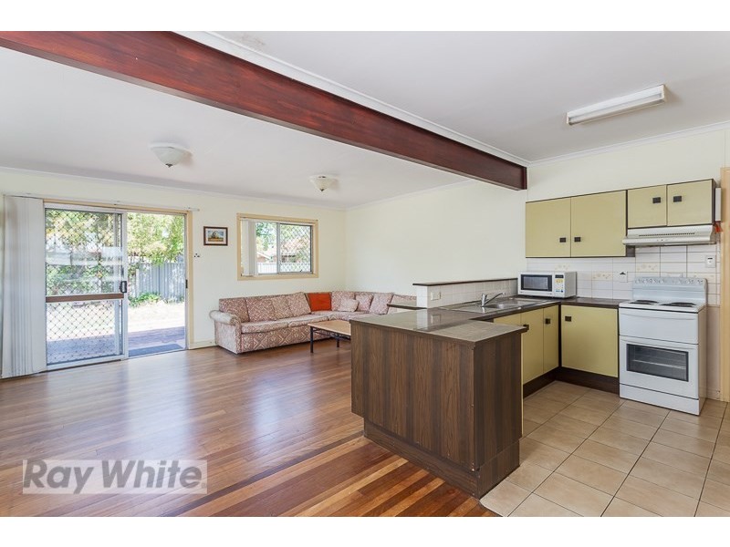 16 Shearwin Street, Sunnybank QLD 4109