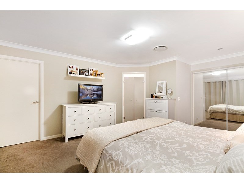 4 Peregian Close, Manly West QLD 4179