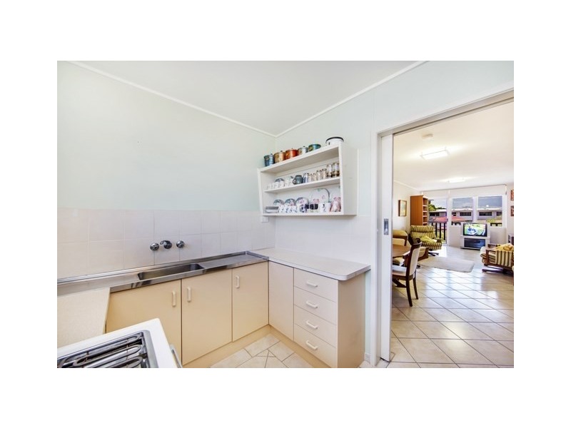 1/245 Cavendish Road, Coorparoo QLD 4151