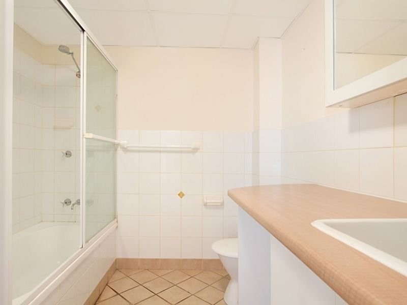 3/18 Dorinda Street, Greenslopes QLD 4120