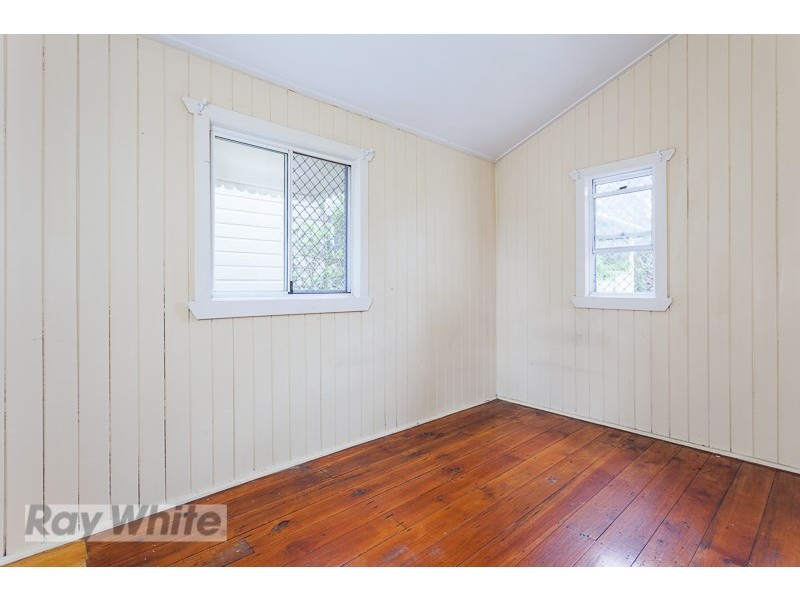 16 Newdegate Street, Greenslopes QLD 4120