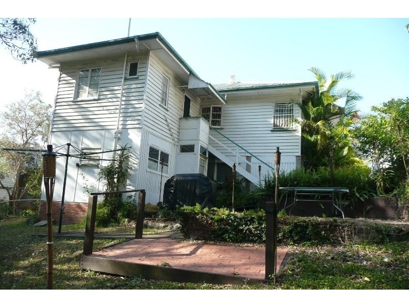 24 Octantis Street, Coorparoo QLD 4151