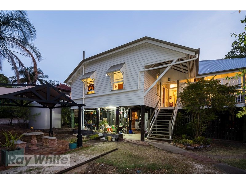 84 Watson Street, Camp Hill QLD 4152