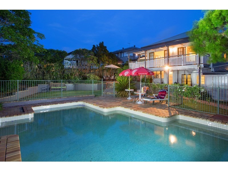 26 Perihelion Street, Coorparoo QLD 4151