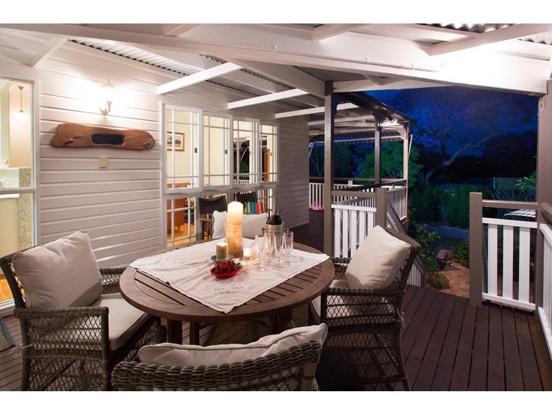 26 Perihelion Street, Coorparoo QLD 4151