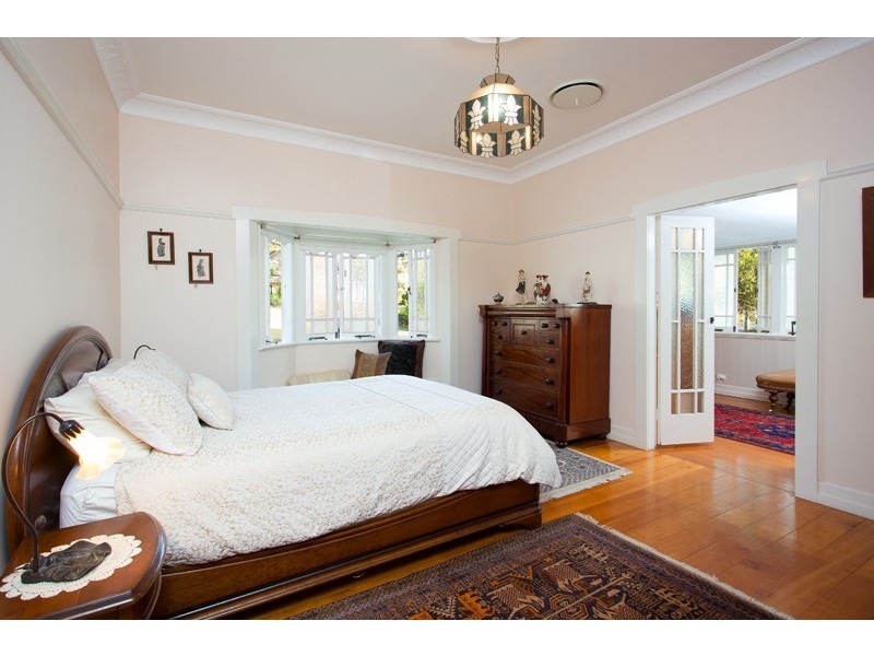 26 Perihelion Street, Coorparoo QLD 4151