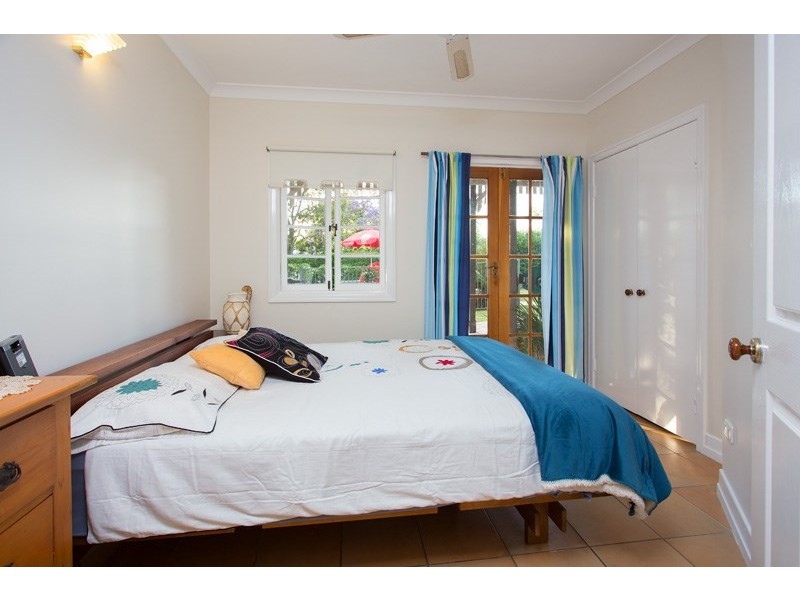 26 Perihelion Street, Coorparoo QLD 4151