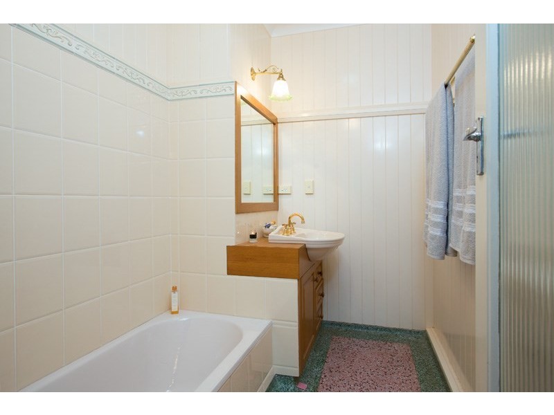 26 Perihelion Street, Coorparoo QLD 4151