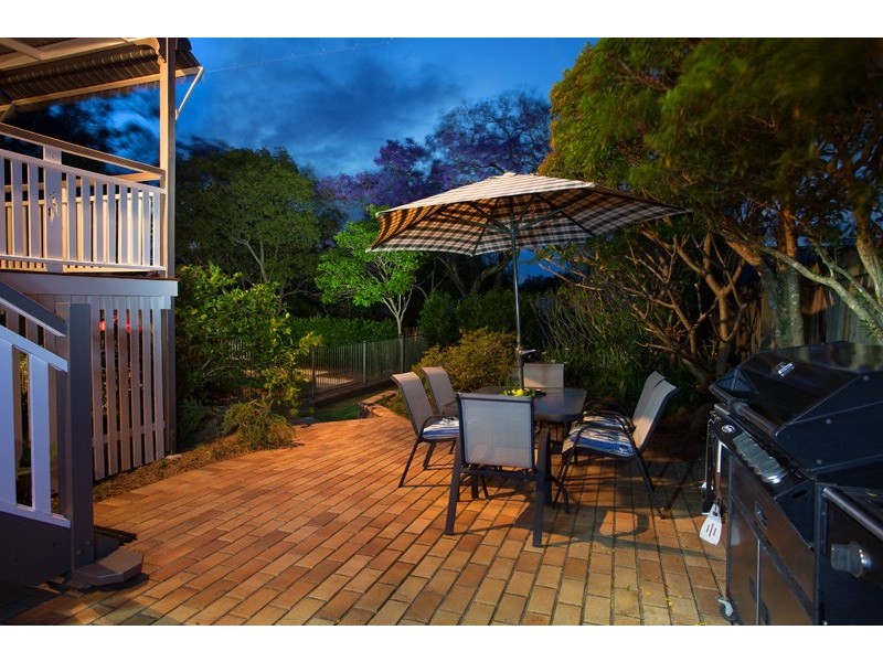 26 Perihelion Street, Coorparoo QLD 4151