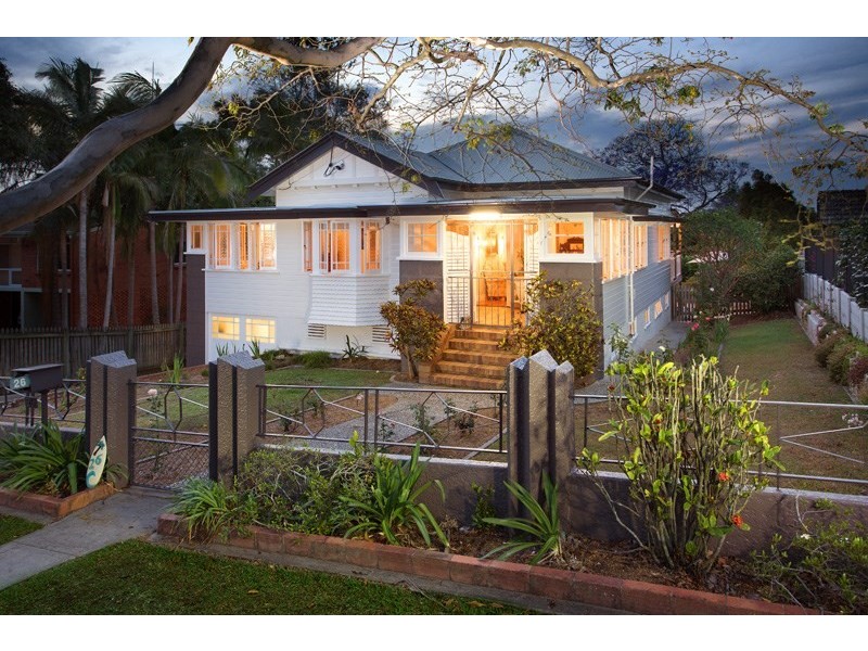 26 Perihelion Street, Coorparoo QLD 4151