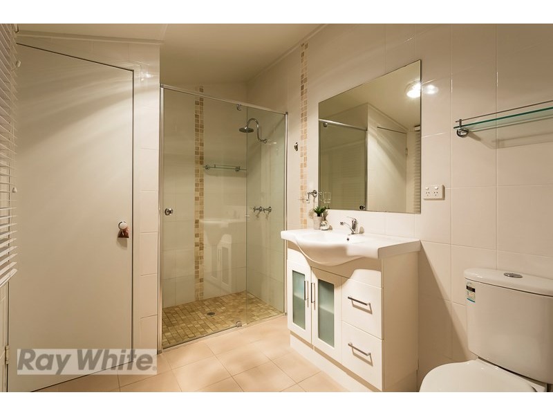 34 Ninth Avenue, Coorparoo QLD 4151