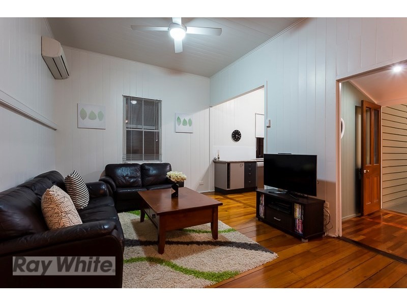 34 Ninth Avenue, Coorparoo QLD 4151