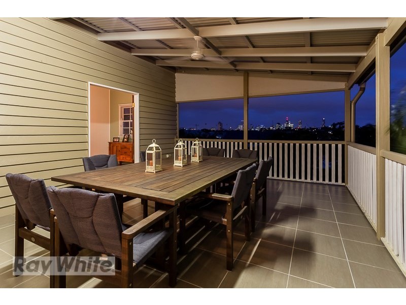 34 Ninth Avenue, Coorparoo QLD 4151