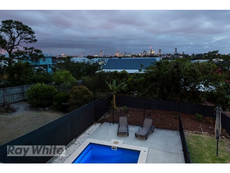 34 Ninth Avenue, Coorparoo QLD 4151