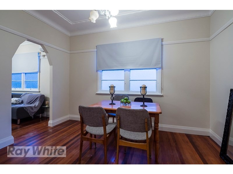 10 Nelson Street, Coorparoo QLD 4151