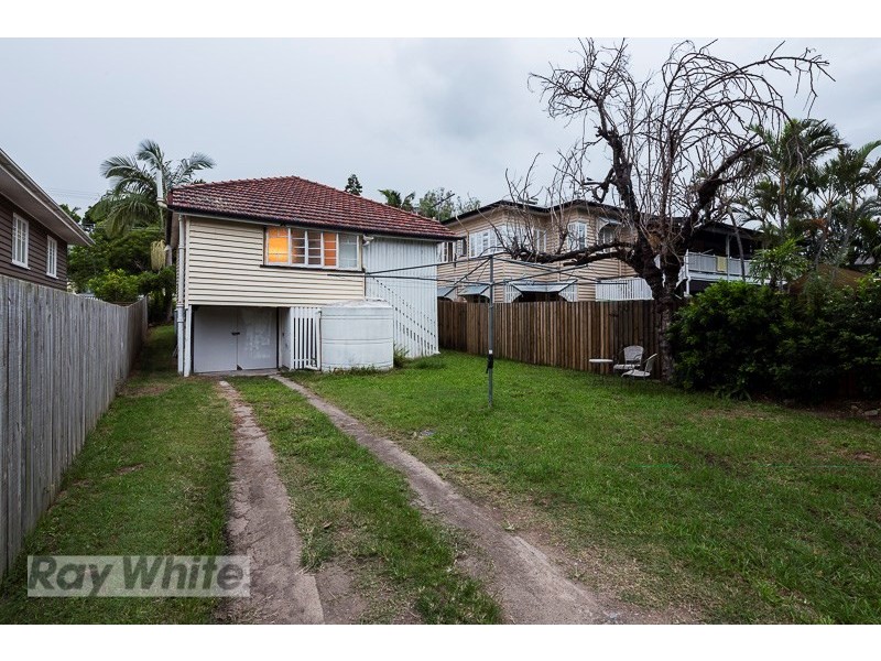 10 Nelson Street, Coorparoo QLD 4151