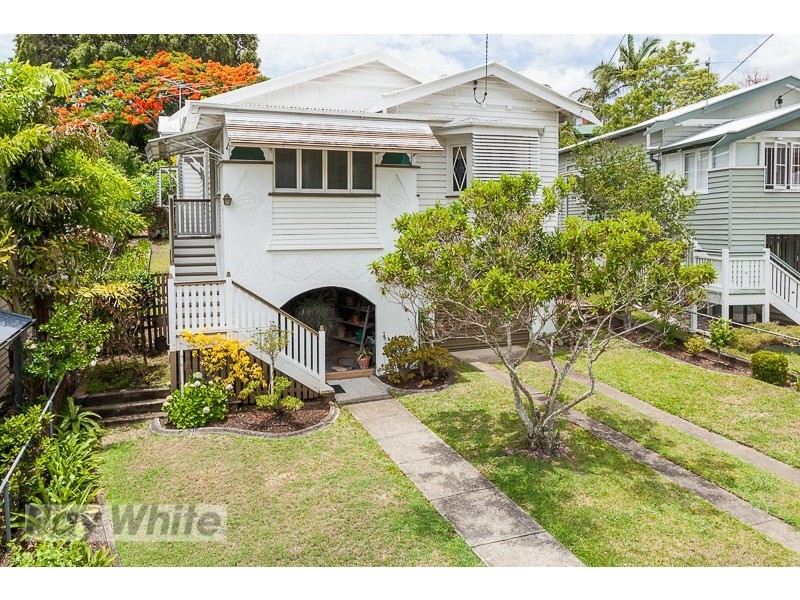 16 West Street, Coorparoo QLD 4151