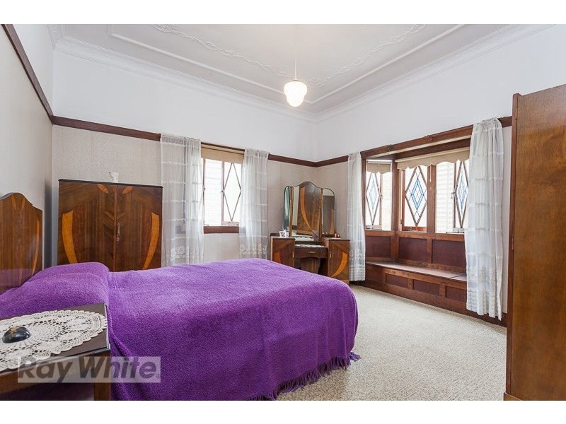 16 West Street, Coorparoo QLD 4151